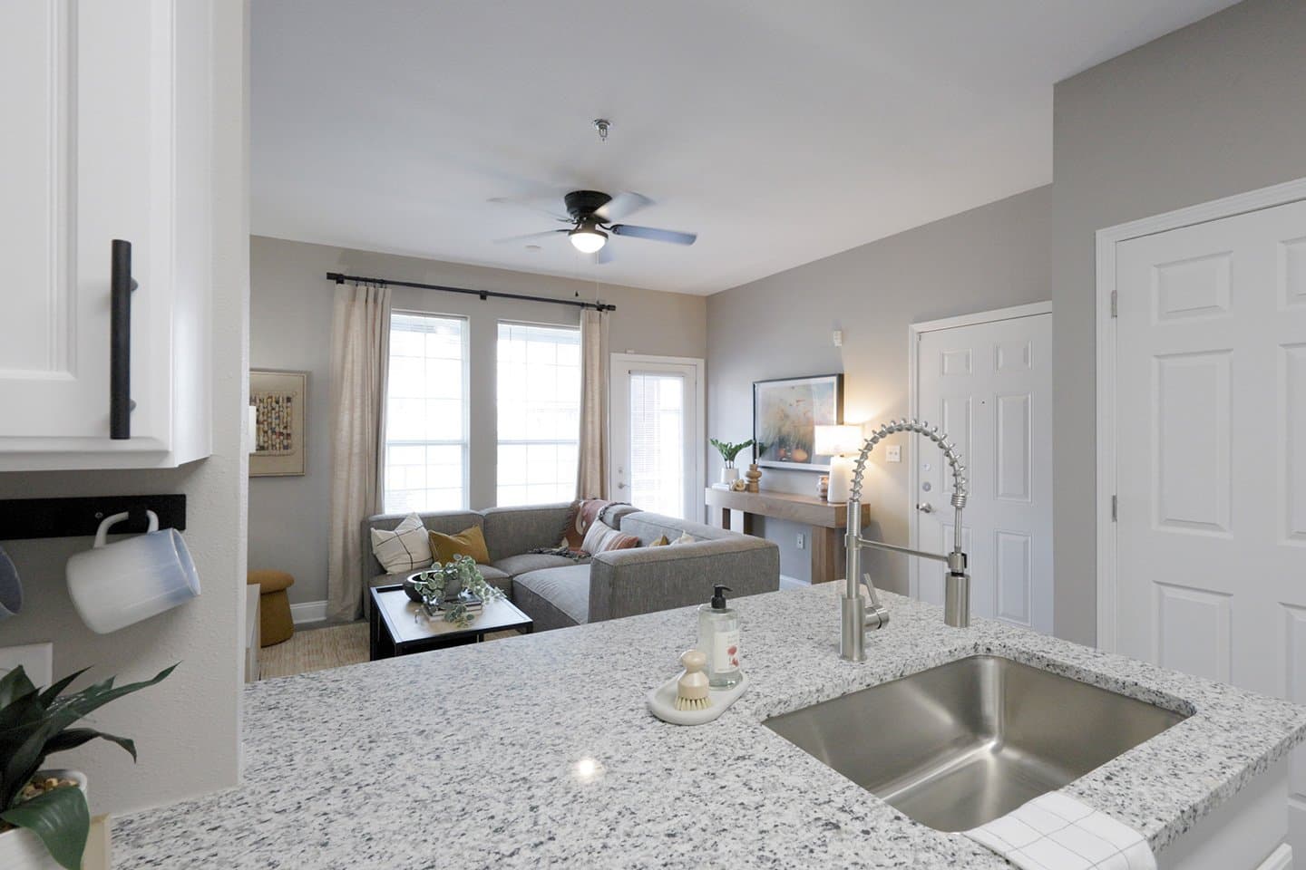 20-Hill-Place—Model—Kitchen-(5)